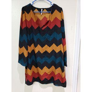 Coii USA - women's bell sleeve, colorful chevron print, shift dress, size L